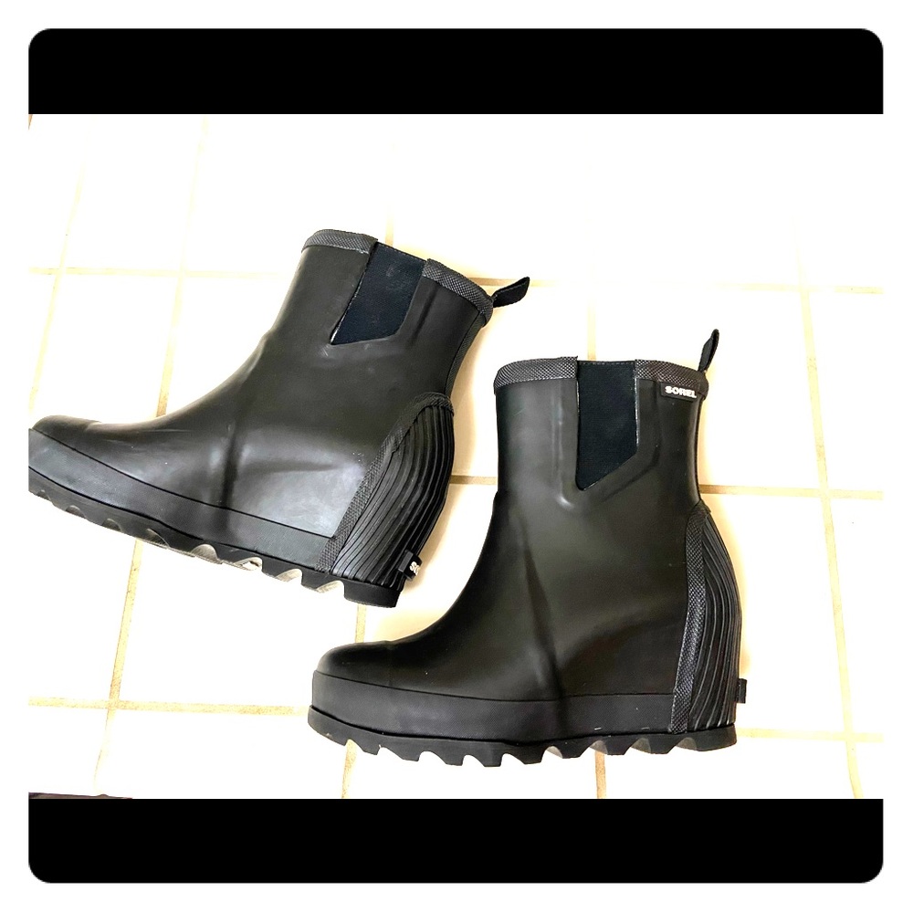 ☂️Sorel Wedge Chelsea Rain Boot ☔️